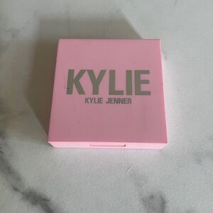 Pressed Bronzing Powder